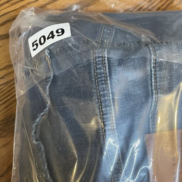 Lucky Brand Jeans 34x32 Blue 410 Athletic Straight Mid Rise Denim Medium Wash - Picture 15 of 15